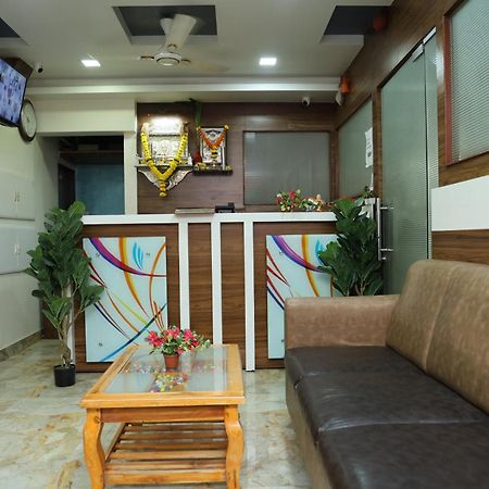 Hotel Satyam Residency Navi Mumbai Buitenkant foto