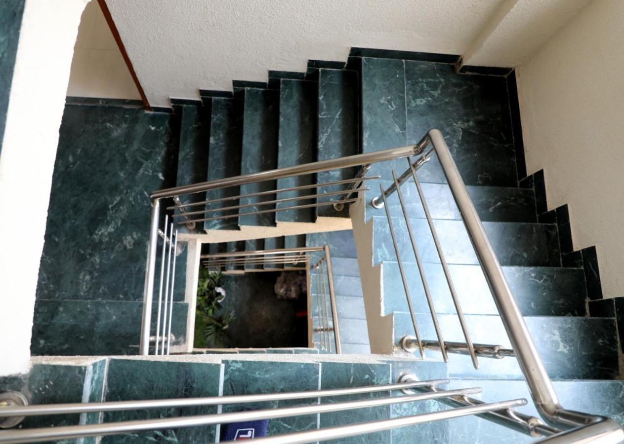 Hotel Satyam Residency Navi Mumbai Buitenkant foto