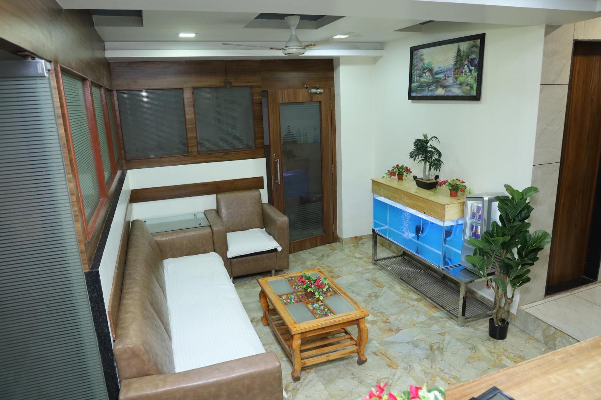 Hotel Satyam Residency Navi Mumbai Buitenkant foto